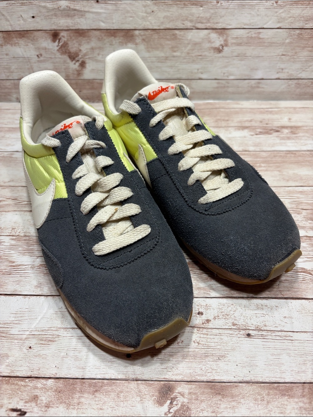 Nike Vintage Steve Prefontaine Montreal Racer Lime Gray Sneakers
